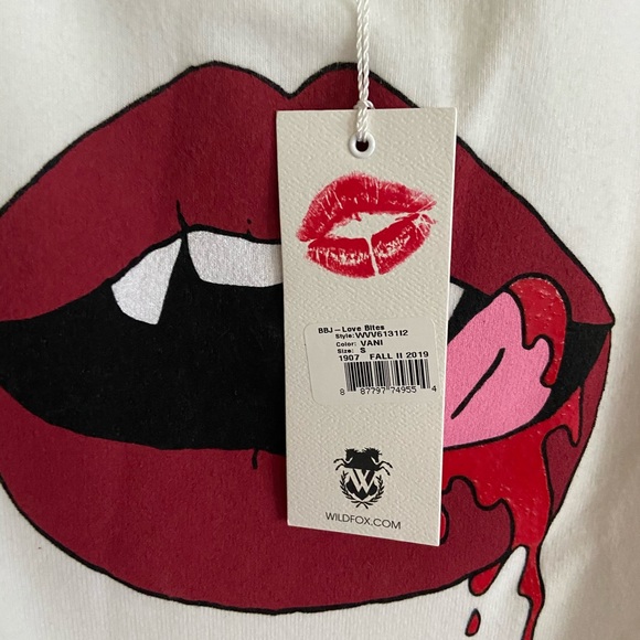 ❌SOLD❌Wildfox Love Bites Baggy Beach Jumper - Picture 4 of 6